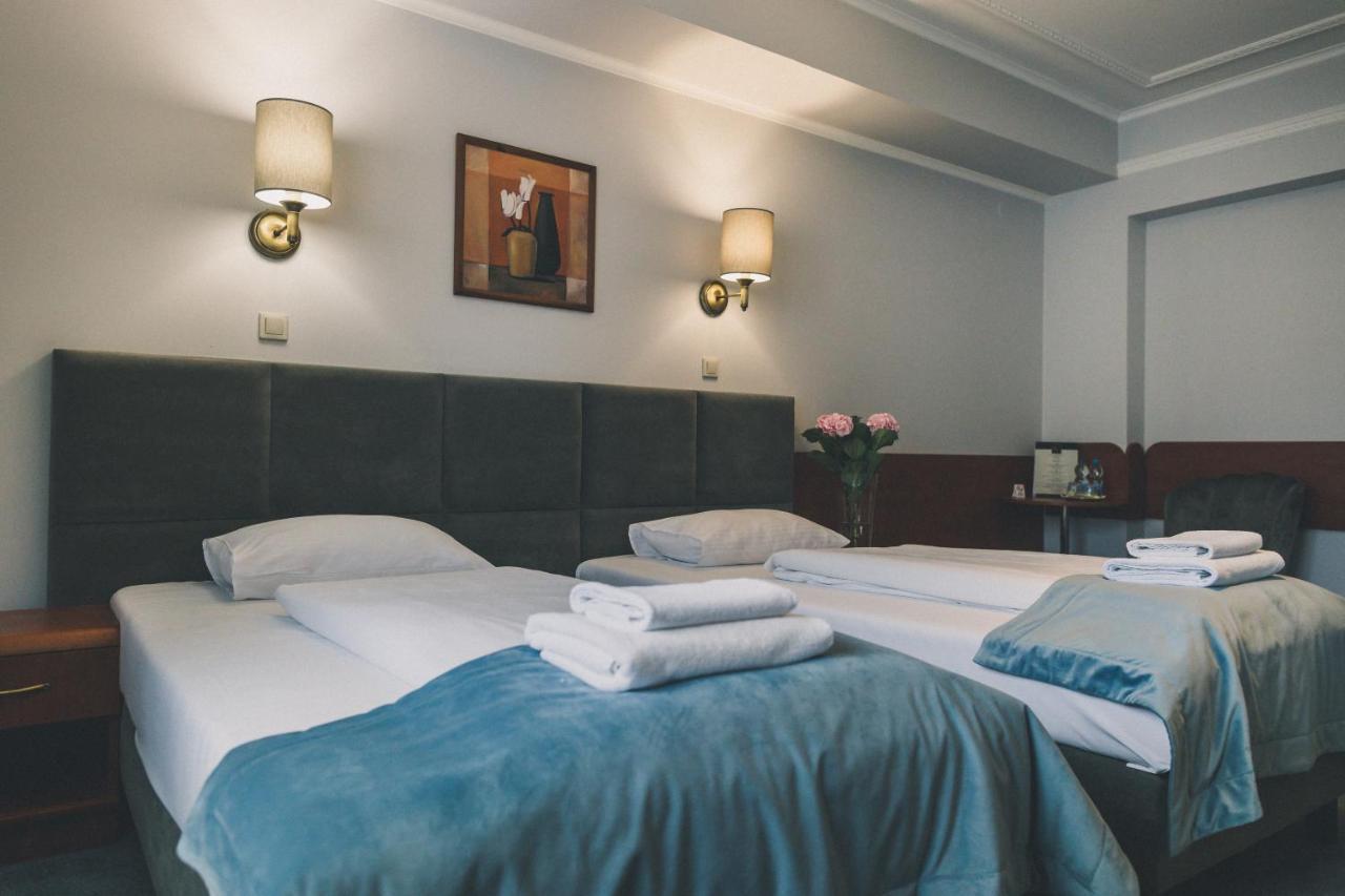 Hotel Czardasz Spa & Wellness Plock Ngoại thất bức ảnh