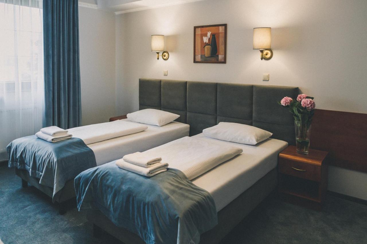 Hotel Czardasz Spa & Wellness Plock Ngoại thất bức ảnh
